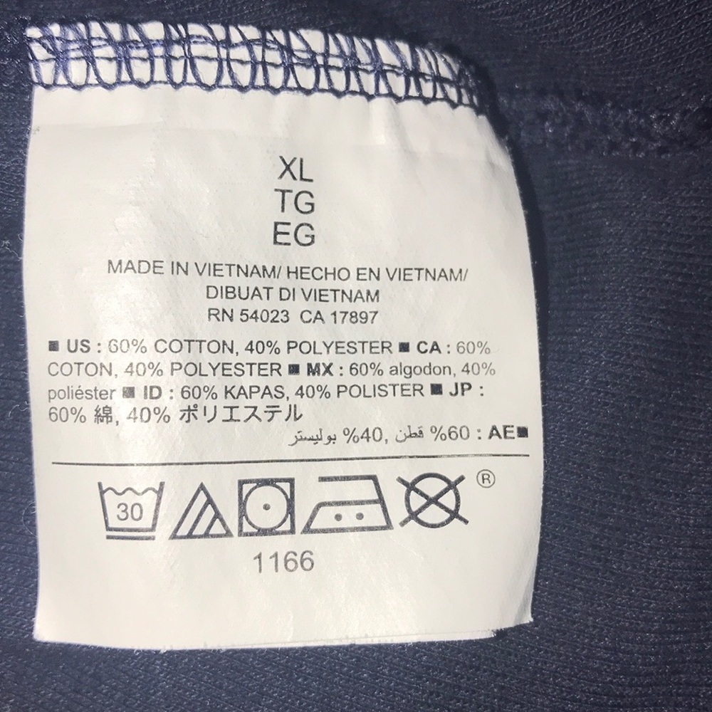 Old Navy V-neck Navy Blue T-shirt Size XL - Picture 7 of 7